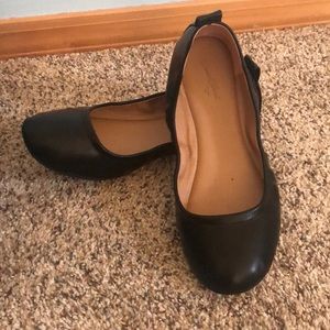 Universal Threads Black Flats